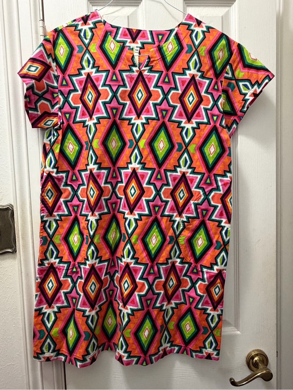 Women’s Bright Geo-Print Shift Dress in Pink and Green